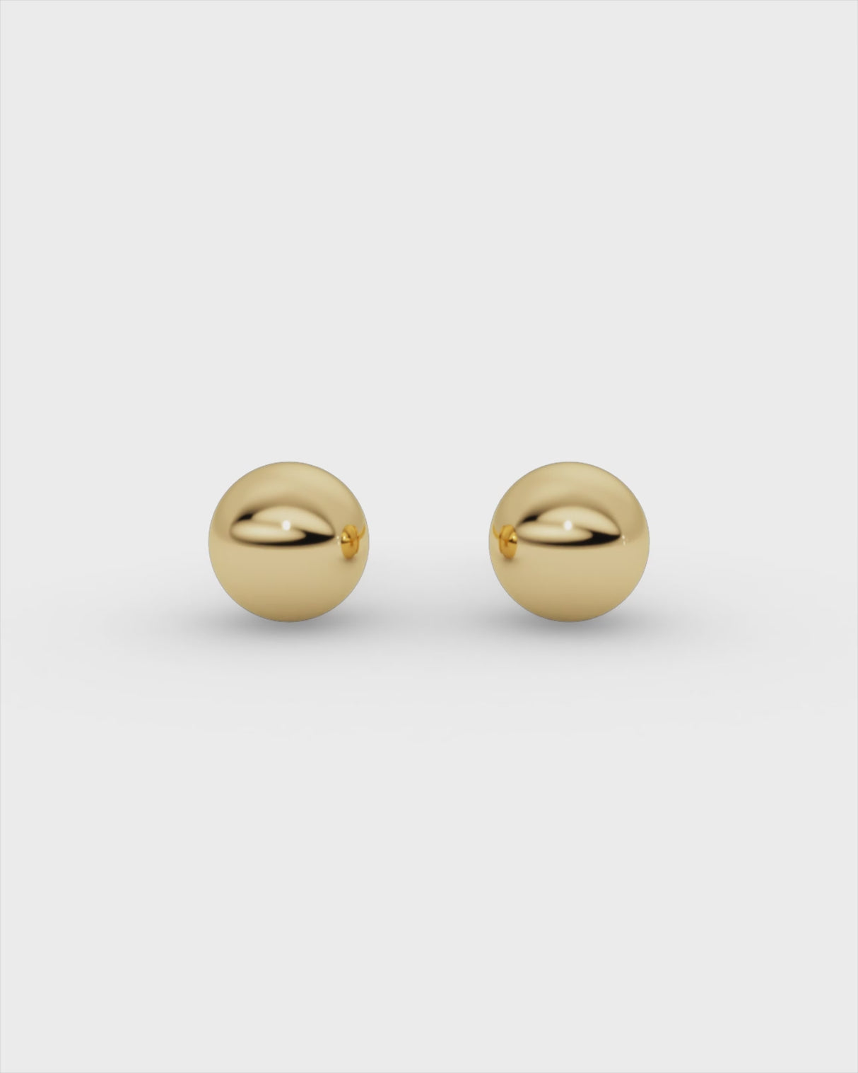 Erla Stud Earrings